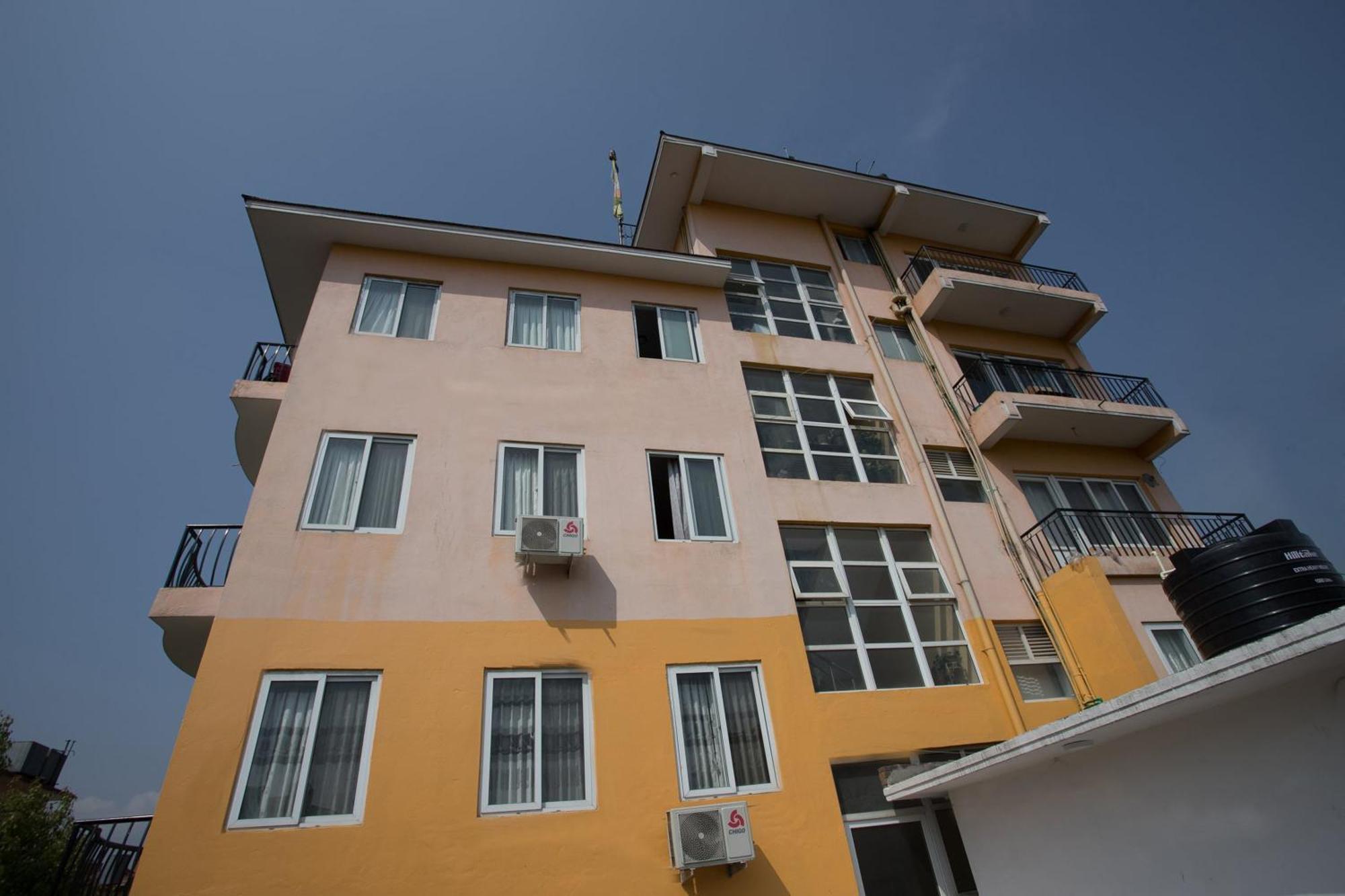 OYO 135 Lost Garden Apartment&Guest House Kathmandu Exterior foto